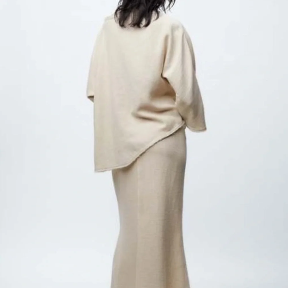 ZARA Rustic Set - Picture 7 of 12